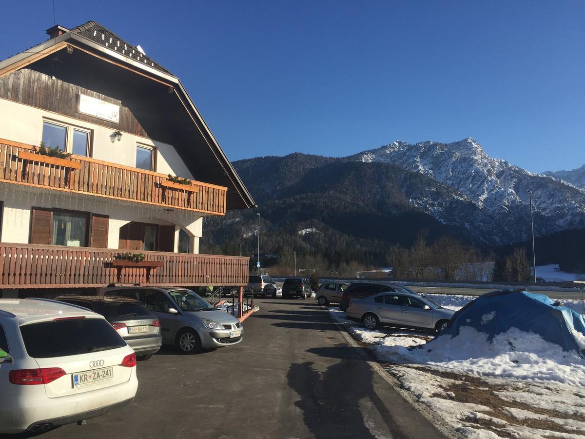 Gostisce Uh- Planica Hotel Ratece Ngoại thất bức ảnh
